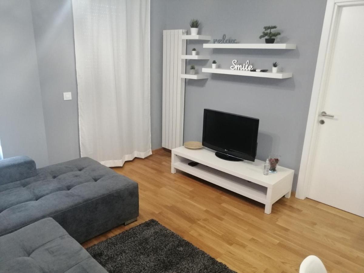 Fit Apartman Belgrad Exteriör bild