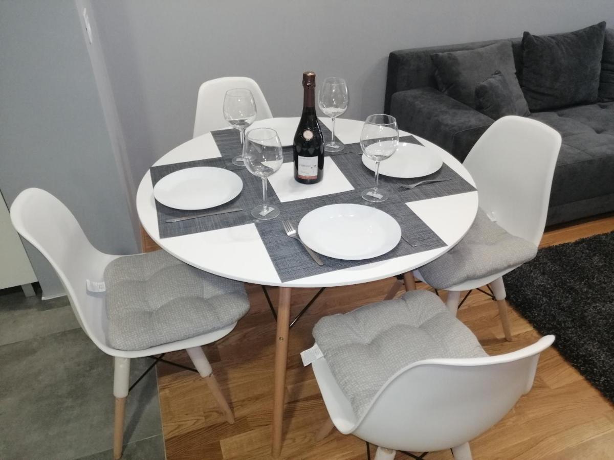 Fit Apartman Belgrad Exteriör bild